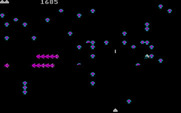 Centipede for IBM PC/Compatibles - The fleas add more mushrooms to the board.