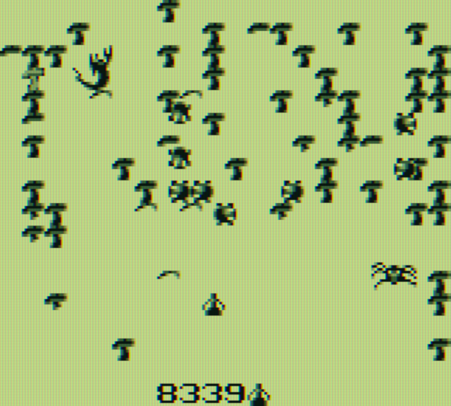 Centipede Game Boy Screenshot: The scorpion poisons mushrooms; better shoot it quickly!