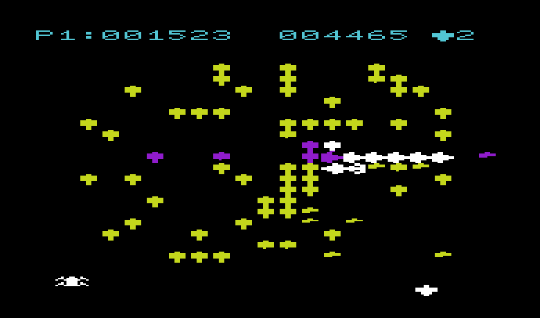 Centipede Commodore VIC-20 Screenshot: The game changes colors on different levels.