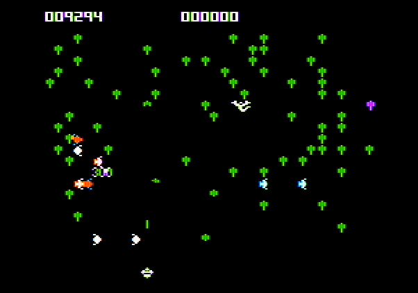 Centipede Apple II Screenshot: The scorpion poisons some mushrooms...