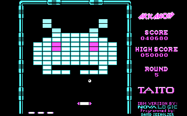 Arkanoid IBM PC/Compatibles Screenshot: Some bricks take more than one shot to destroy.