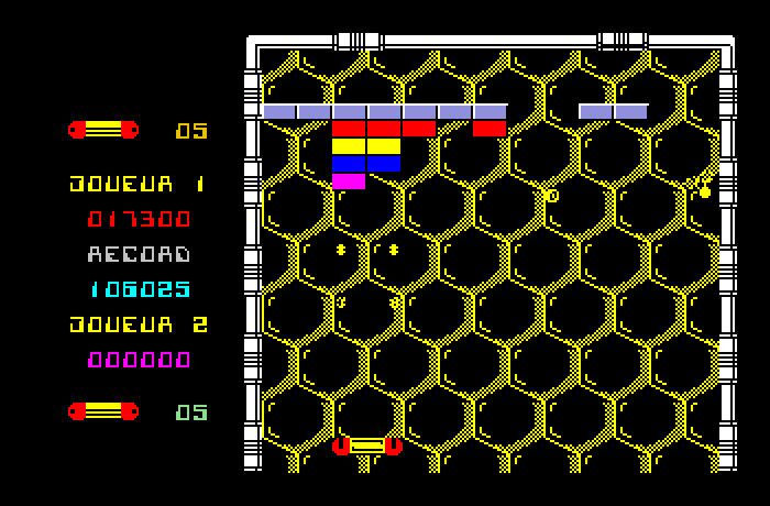 Arkanoid Thomson TO Screenshot: Use lasers to shoot the few remaining bricks...