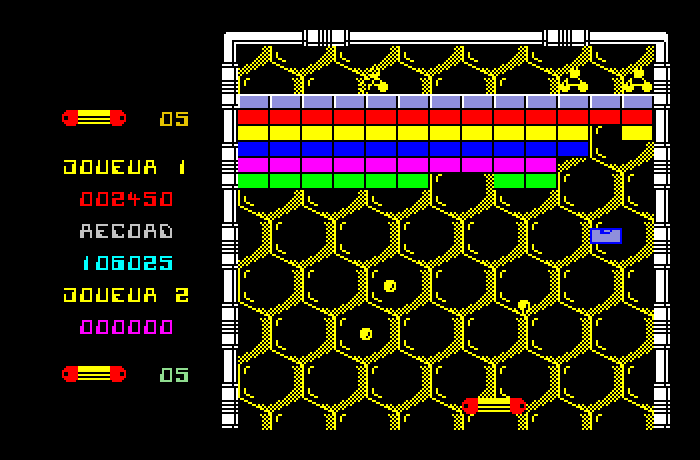 Arkanoid Thomson TO Screenshot: Three balls in play at once!