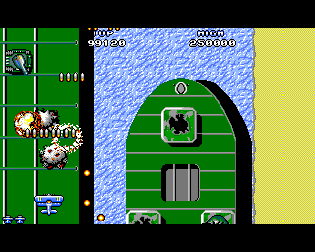 Sky Shark Amiga Screenshot: Destroying enemy tanks...
