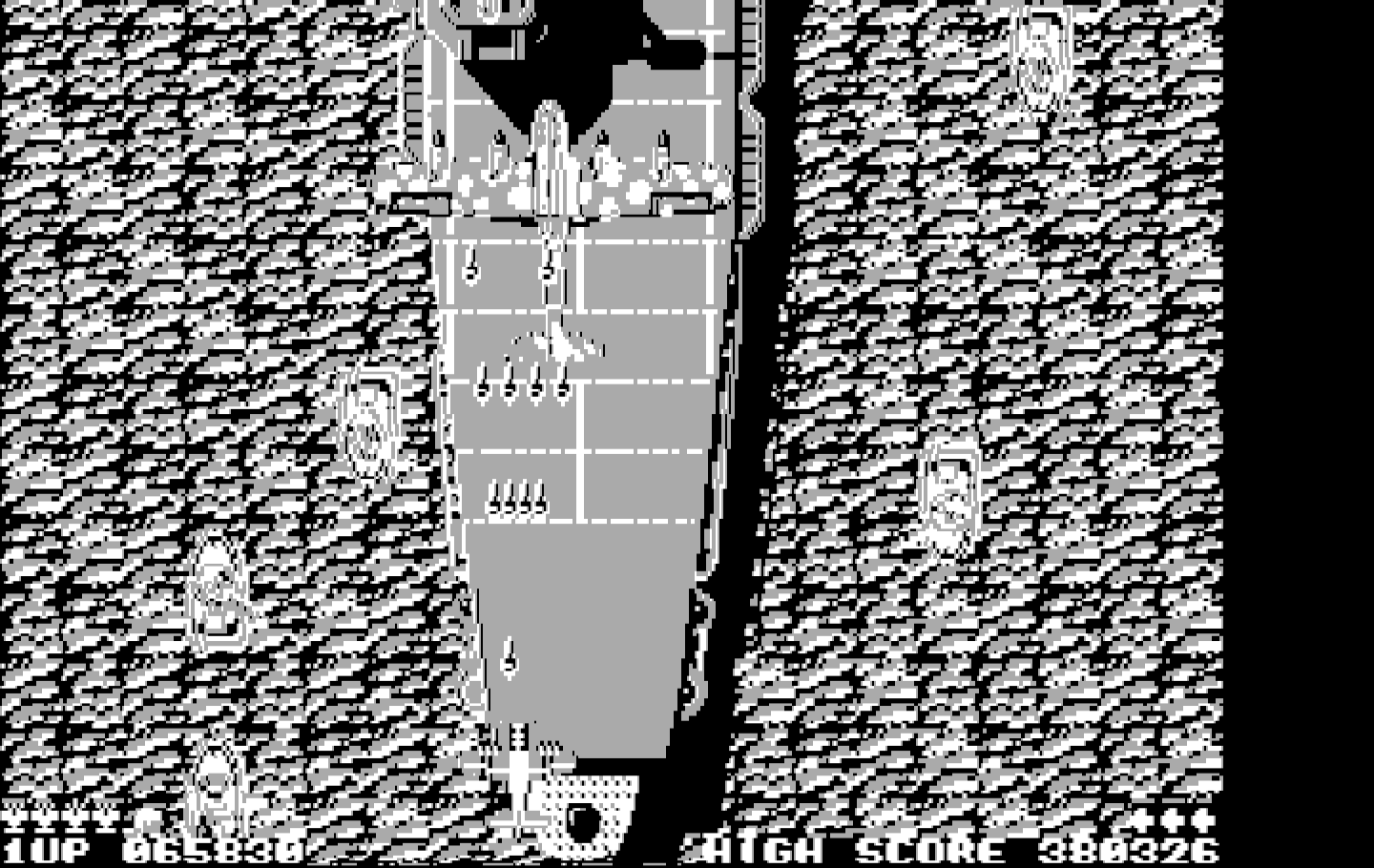 Sky Shark IBM PC/Compatibles Screenshot: Fighting a very large opponent!
