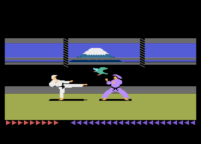 Karateka Atari 7800 Screenshot: Watch out for this attacking bird!
