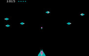 Czorian Siege for IBM PC/Compatibles - The final round features flying saucers.