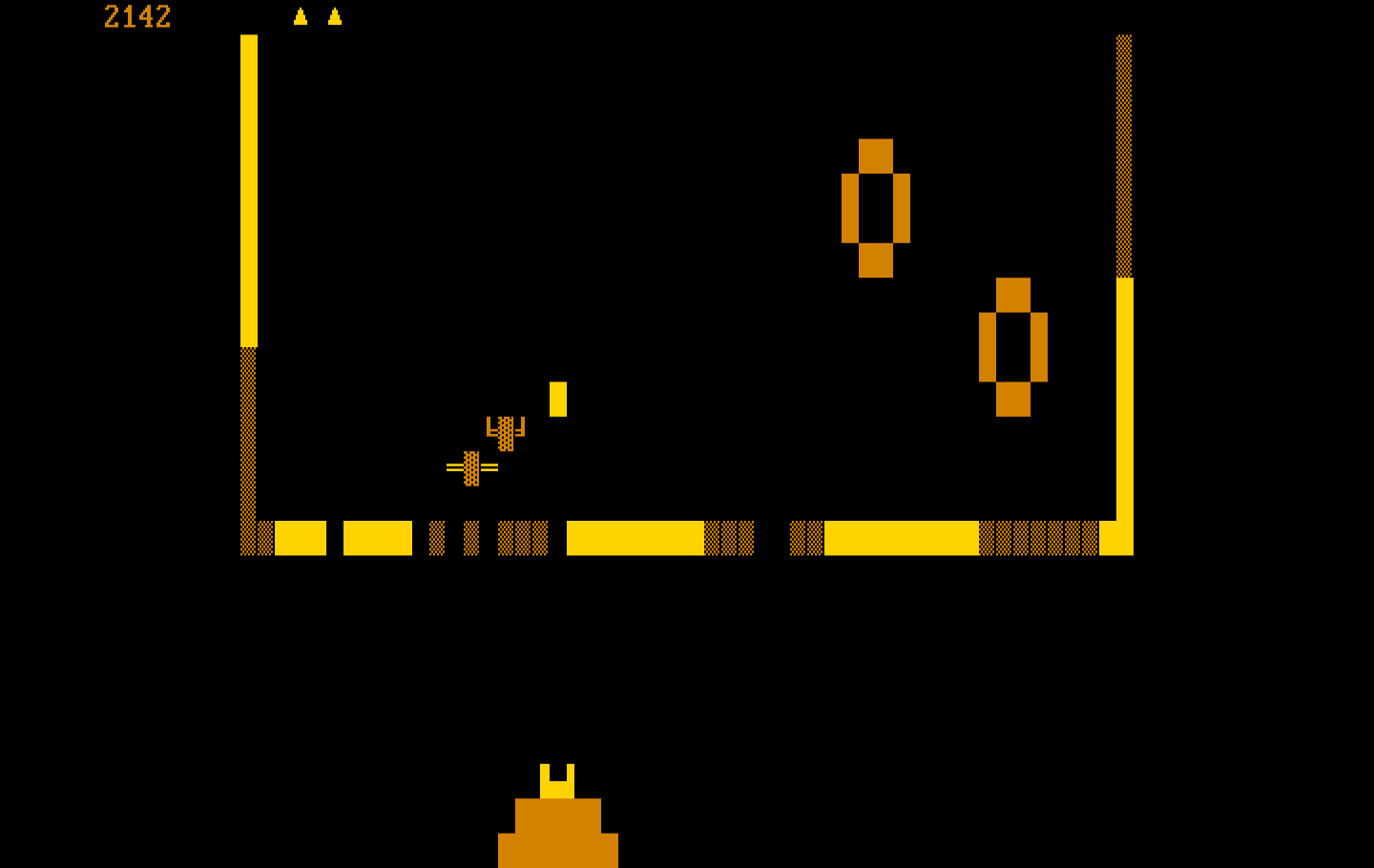 Czorian Siege IBM PC/Compatibles Screenshot: The game now repeats with increased difficulty.