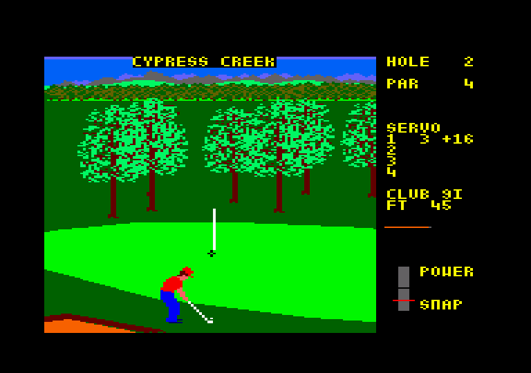 World Class Leader Board Amstrad CPC Screenshot: A short chip to the green...