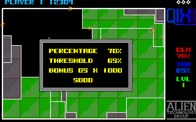 Qix Amiga Screenshot: 70% of the screen is claimed, so this level is complete...