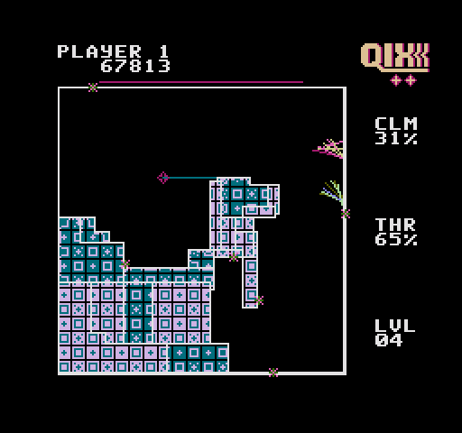 Qix NES / Famicom Screenshot: Drawing lines; the 2 Qix are not far enough apart to easily split them right now!
