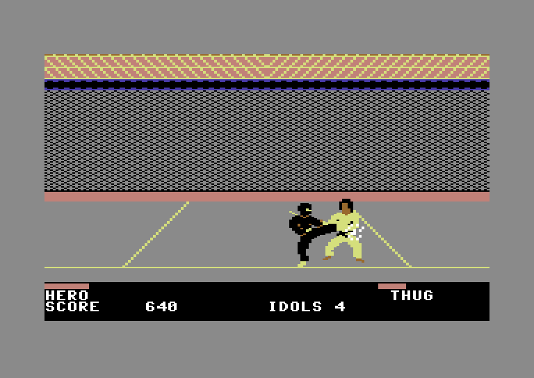 Ninja Commodore 64 Screenshot: Fighting a thug.