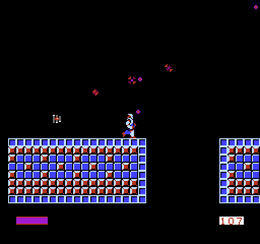 Thexder NES / Famicom Screenshot: Firing at some opponents...