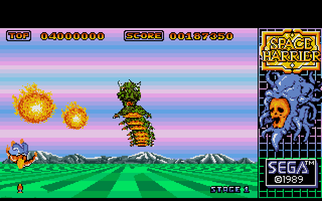 Space Harrier IBM PC/Compatibles Screenshot: A large dragon attacks...