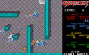 Gauntlet for Atari ST - There's some food! Pick it up to replenish health...