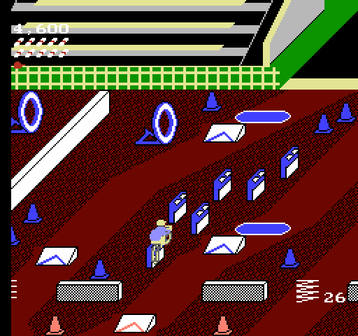 Paperboy NES / Famicom Screenshot: Nearing the end of the course...