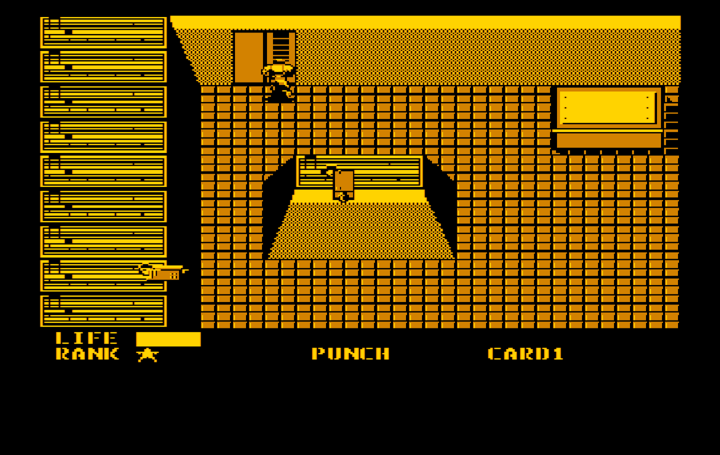 Metal Gear IBM PC/Compatibles Screenshot: Avoid the security system here.