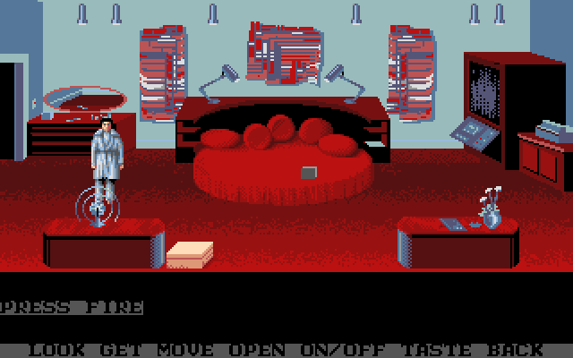 Mean Streets Amiga Screenshot: Exploring Lola's place...