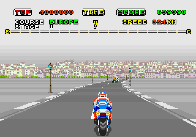 Super Hang-On Arcade Screenshot: Lamp posts on the side of the road make this track more difficult than others.