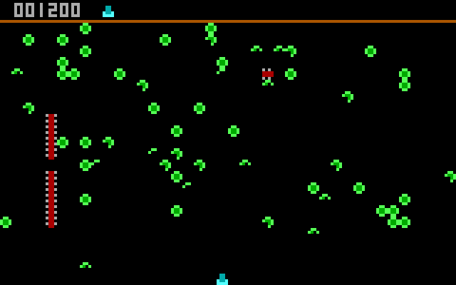 Exterminator, The IBM PC/Compatibles Screenshot: The centipede heads straight towards the bottom of the screen sometimes.
