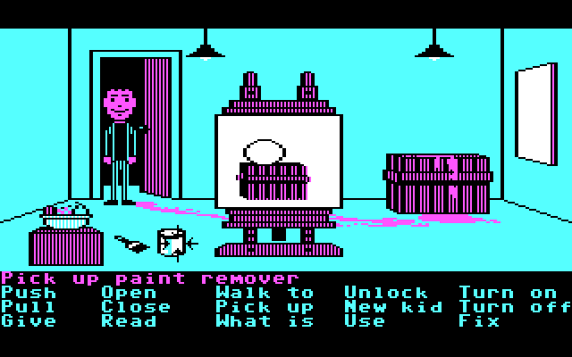 Maniac Mansion IBM PC/Compatibles Screenshot: Some rooms have many useful items to pick up.