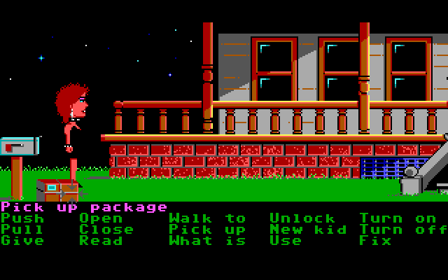 Maniac Mansion IBM PC/Compatibles Screenshot: A package has arrived! I better grab it...