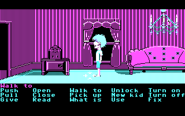 Maniac Mansion IBM PC/Compatibles Screenshot: Hmm, an old time radio! Is it useful?