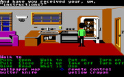 Zak McKracken and the Alien Mindbenders for IBM PC/Compatibles - Picking up some items in the kitchen while the T.V. is on in the background.