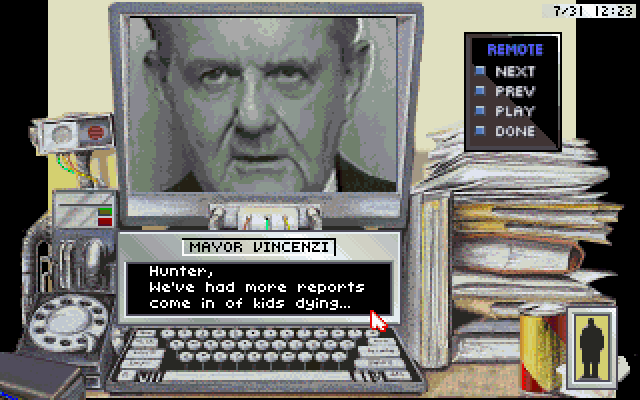 Rise of the Dragon IBM PC/Compatibles Screenshot: Use your computer to view messages.