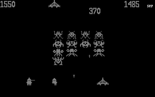 Space Commanders II IBM PC/Compatibles Screenshot: Bonus points for hitting a saucer!