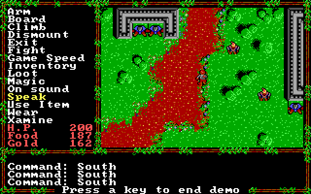 Questron II IBM PC/Compatibles Screenshot: Exploring a town.