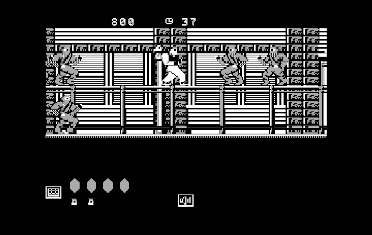 Bad Dudes vs. Dragon Ninja IBM PC/Compatibles Screenshot: Uh oh, surrounded!
