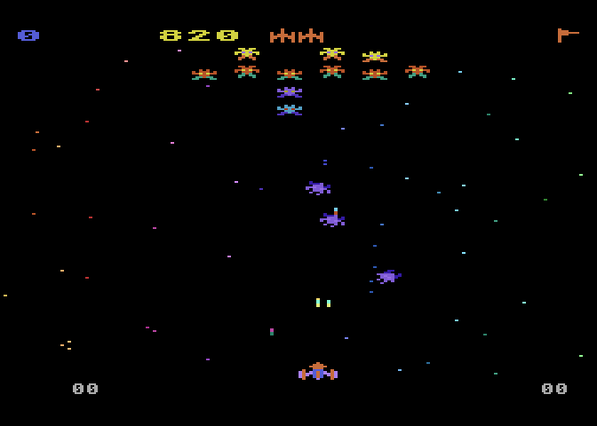 Galaxian Atari 5200 Screenshot: Galaxians attacking!