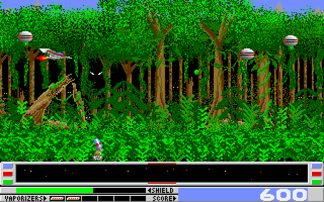 Revenge of Defender IBM PC/Compatibles Screenshot: Enemies closing in, better be quick!
