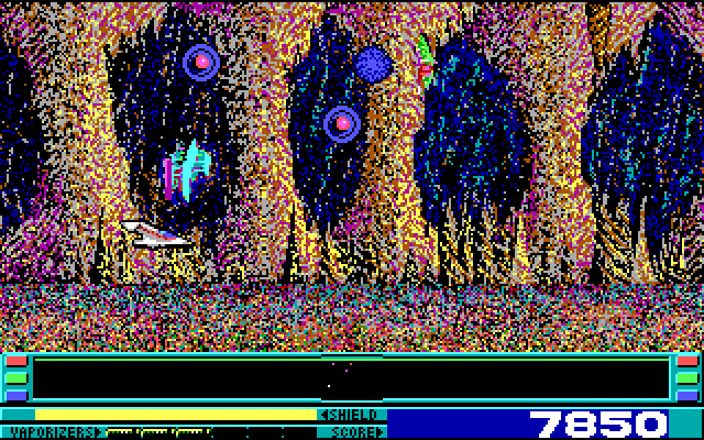 Revenge of Defender IBM PC/Compatibles Screenshot: Incoming flying saucers...