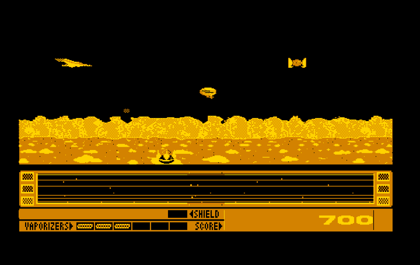 Revenge of Defender IBM PC/Compatibles Screenshot: Some levels have obstacles that disrupt your scanner.