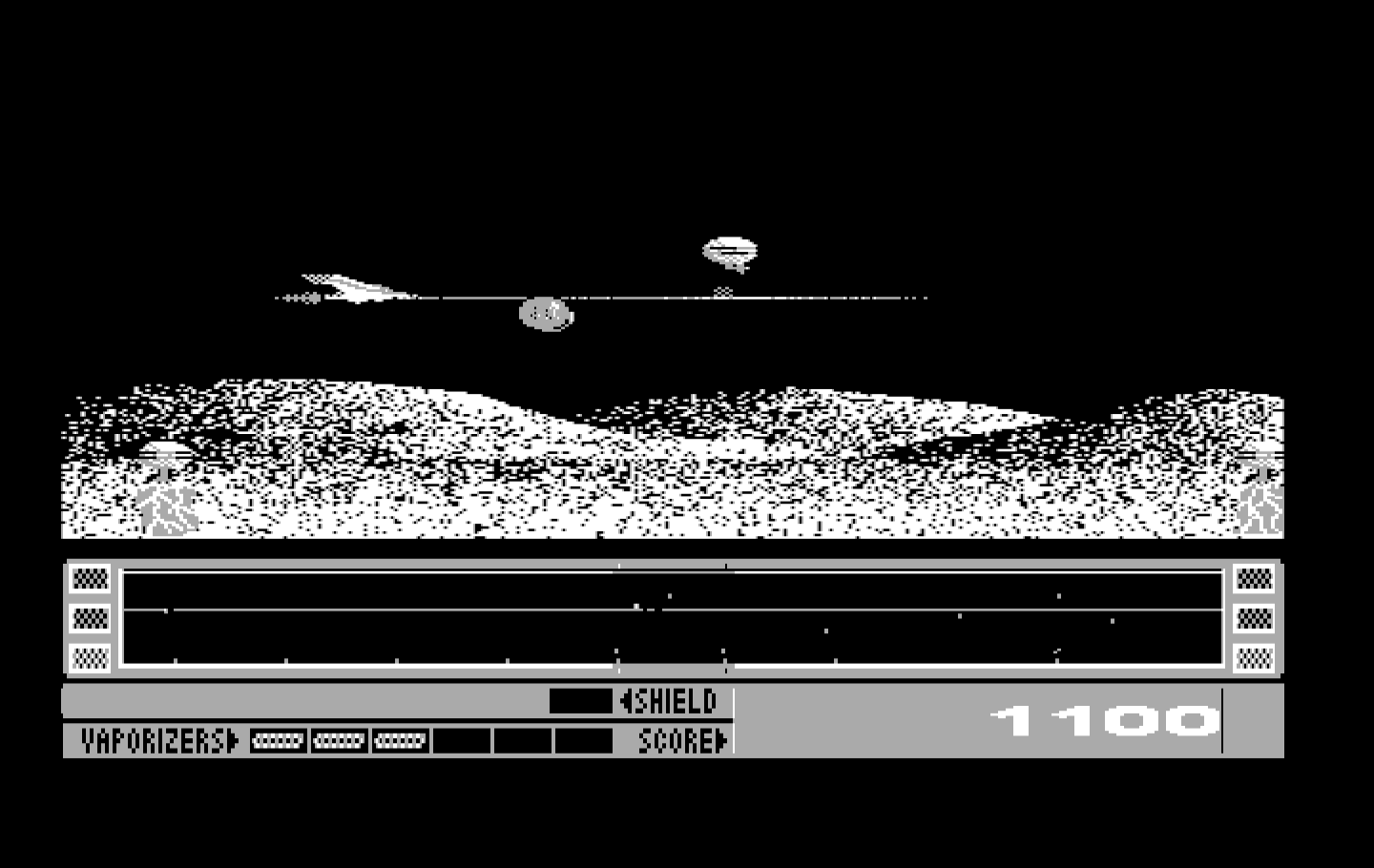Revenge of Defender IBM PC/Compatibles Screenshot: Firing at opponents...