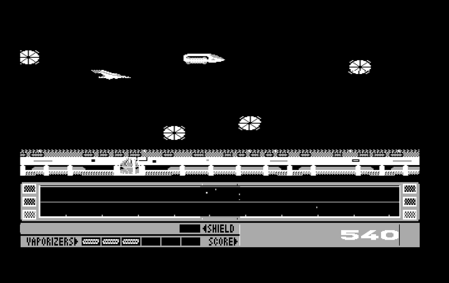 Revenge of Defender IBM PC/Compatibles Screenshot: This supply ship provides a power up to restore shields...