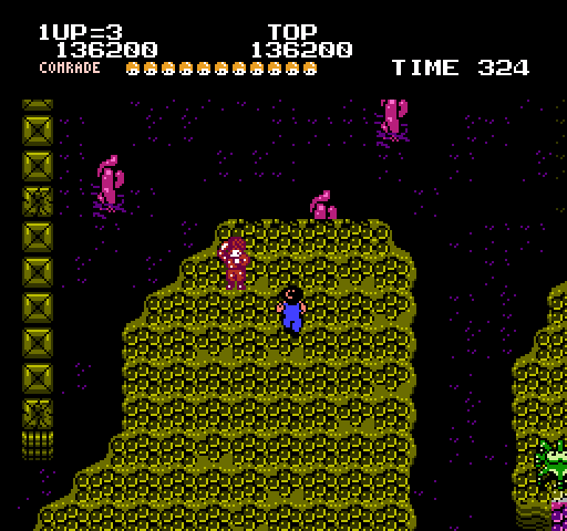 Alien Syndrome NES / Famicom Screenshot: Don't fall into the dark areas, you'll lose a life...