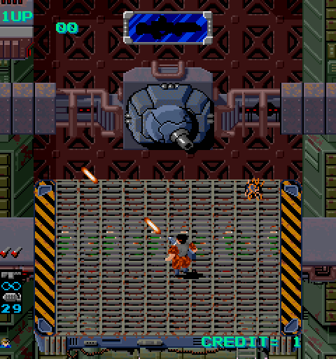 Heavy Barrel Arcade Screenshot: Yikes, it's a giant gun!